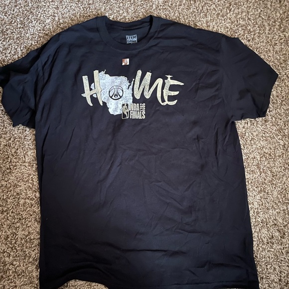 Milwaukee Bucks NBA Finals Tshirt - Picture 1 of 3